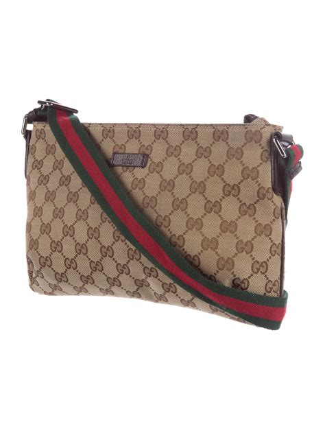 gucci logo sports bag